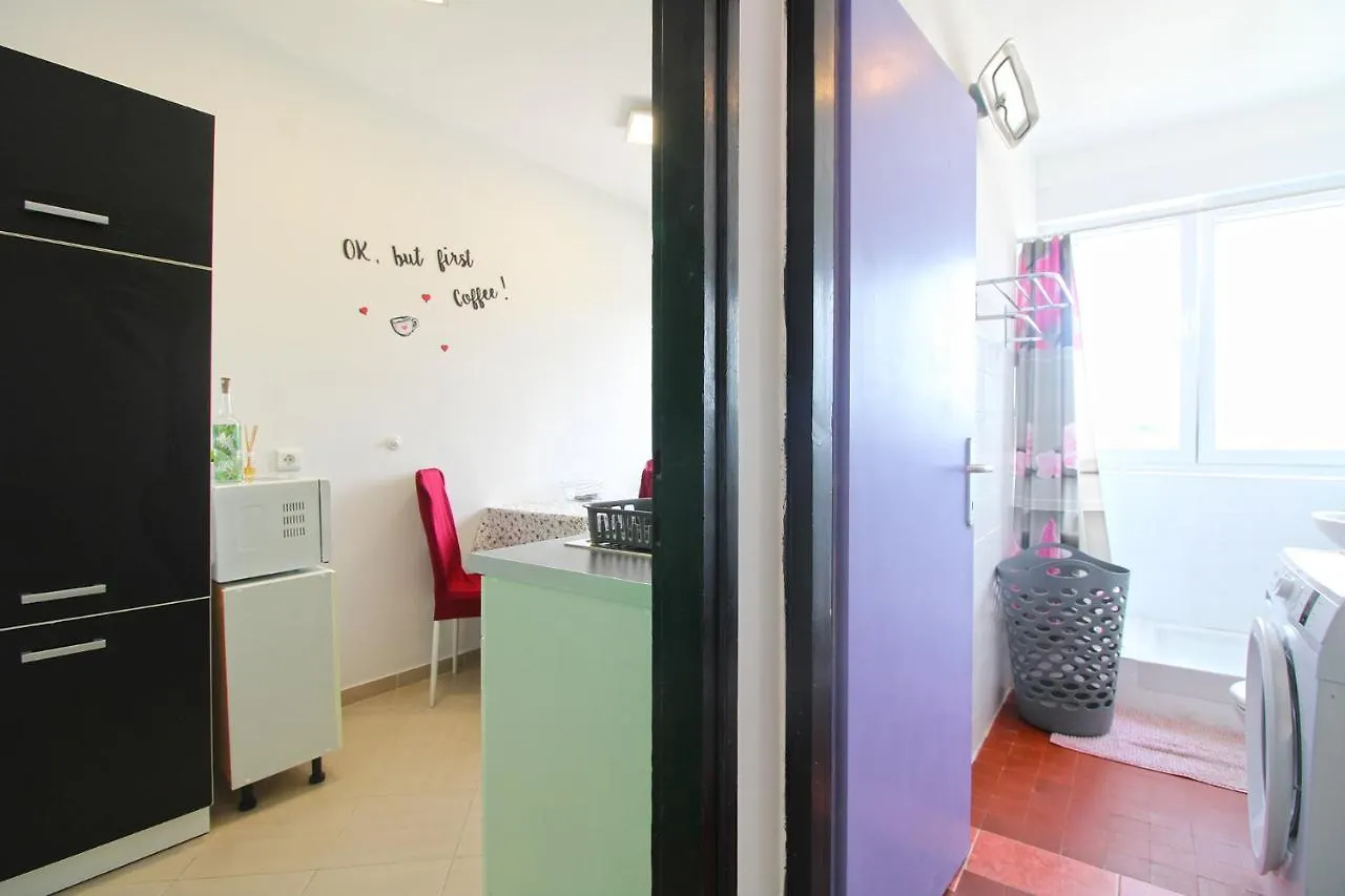 Apartment Dragan 2296 Pula Croatia